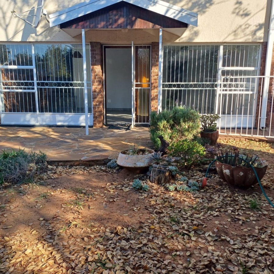 3 Bedroom Property for Sale in Fichardt Park Free State